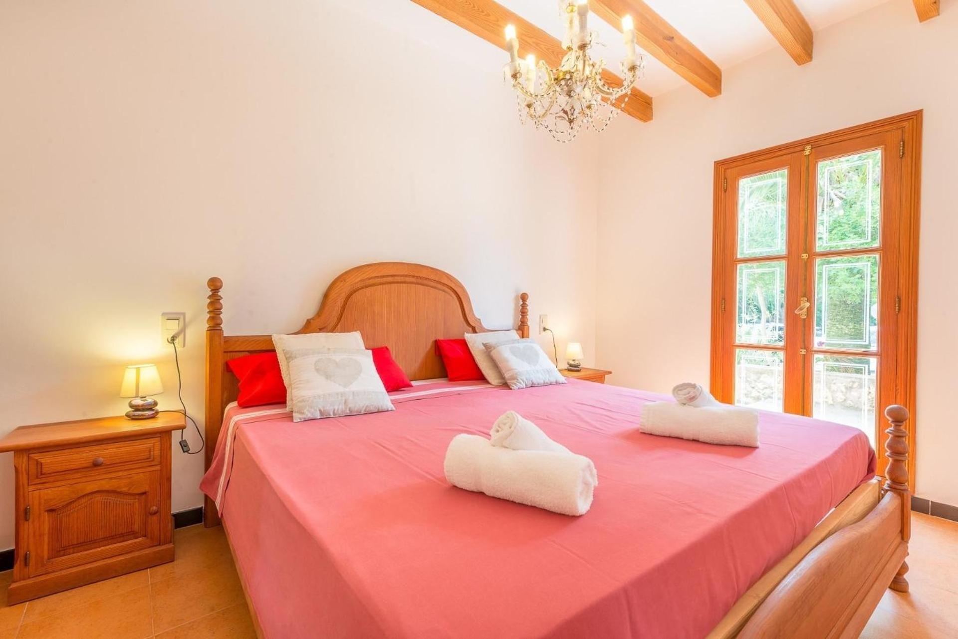 Ferienhaus Mit Privatpool Fuer 12 Personen Ca 400 Qm In Manacor, Mallorca Suedostkueste Von Mallorca
